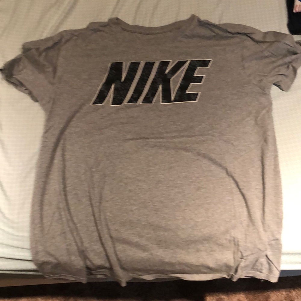 Nike T-shirt